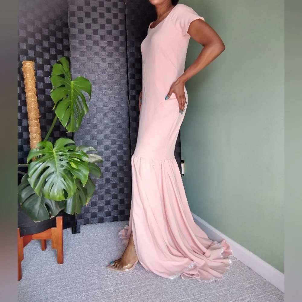 Women's long flowy fishtail blush pink dress - Picture 6 of 13